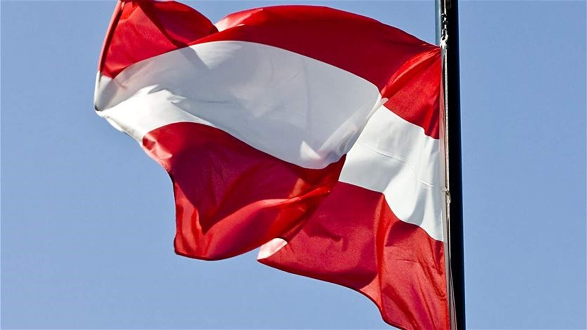 Up to 50 refugees found dead in lorry in Austria - Krone newspaper