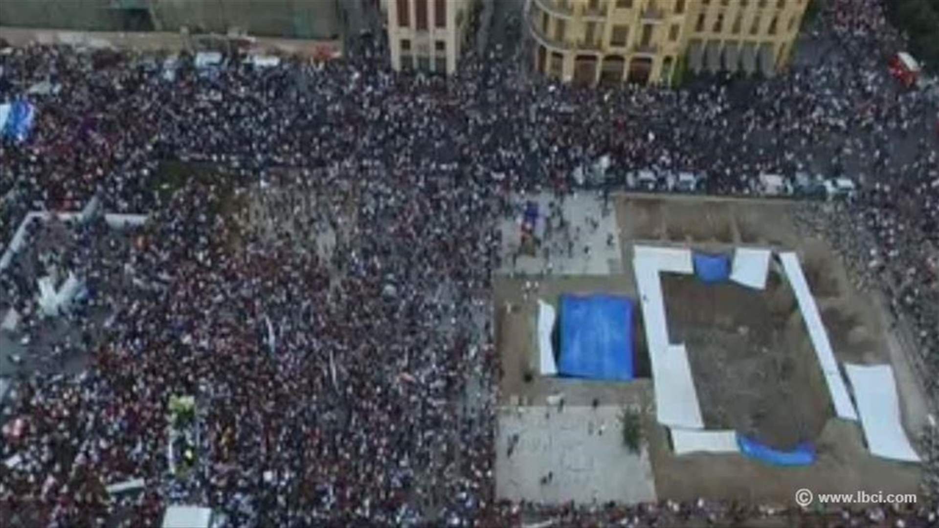 [PHOTOS] Lebanese people march against corruption, issue ultimatum 