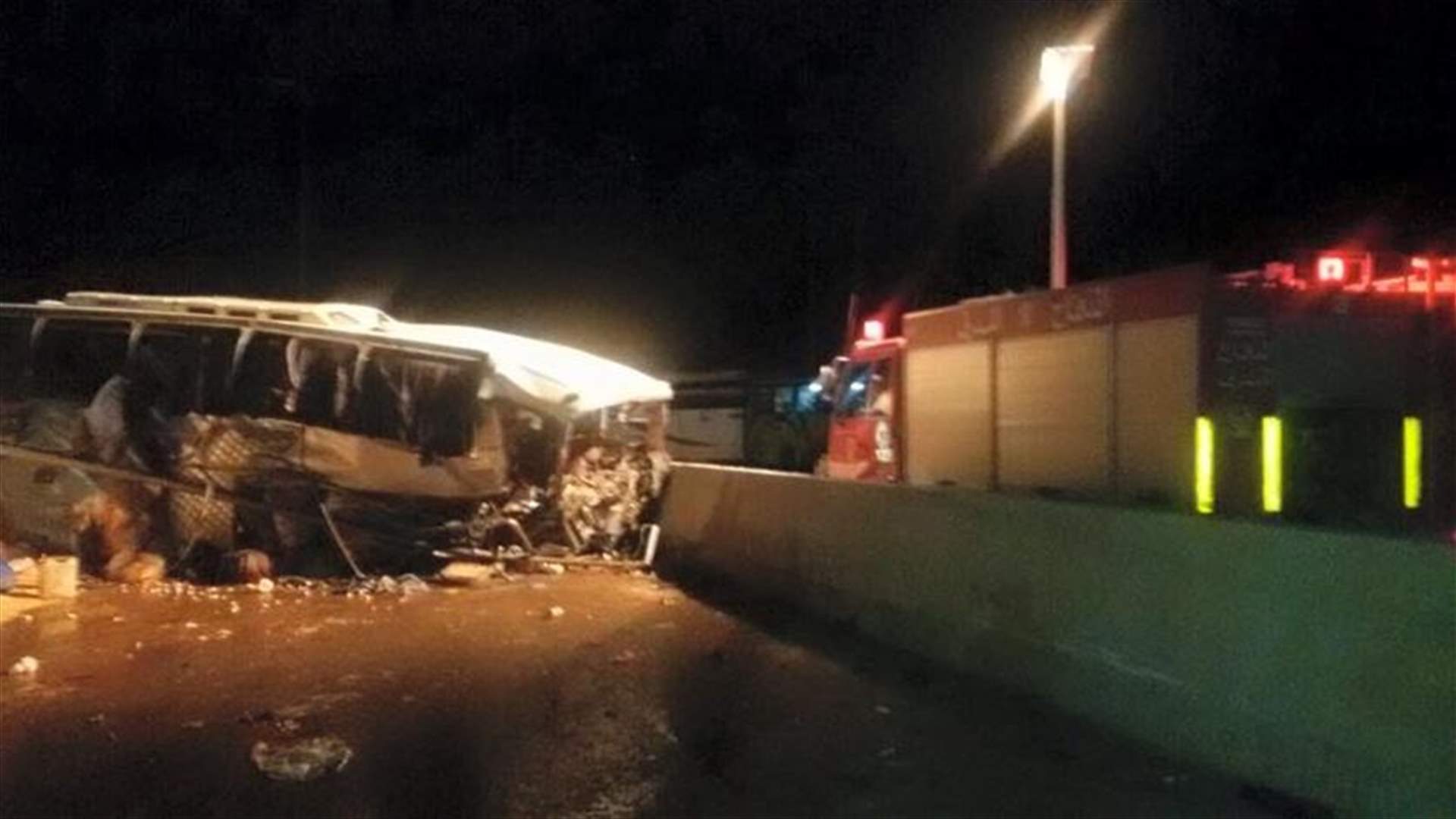 [PHOTOS] Two killed, at least ten injured in passenger bus crash on al-Masnaa road