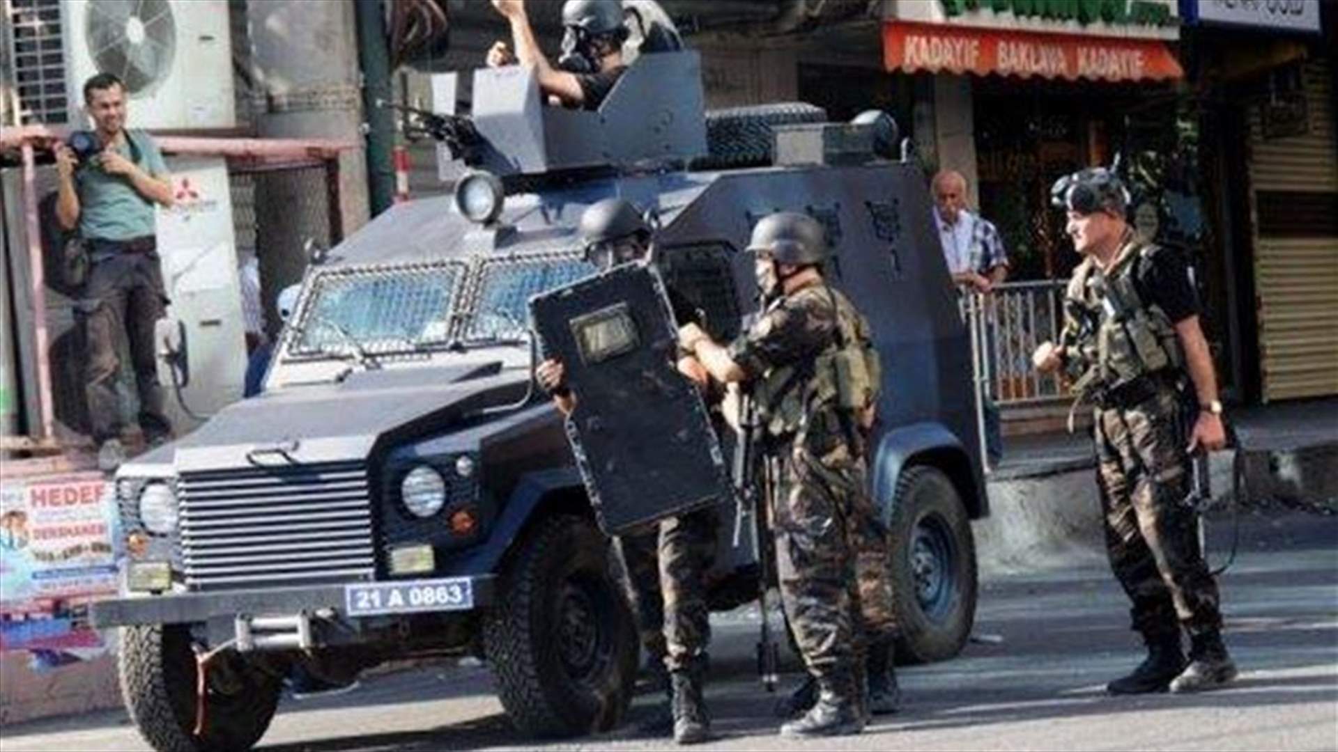 Roadside bomb kills four police in southeast Turkey