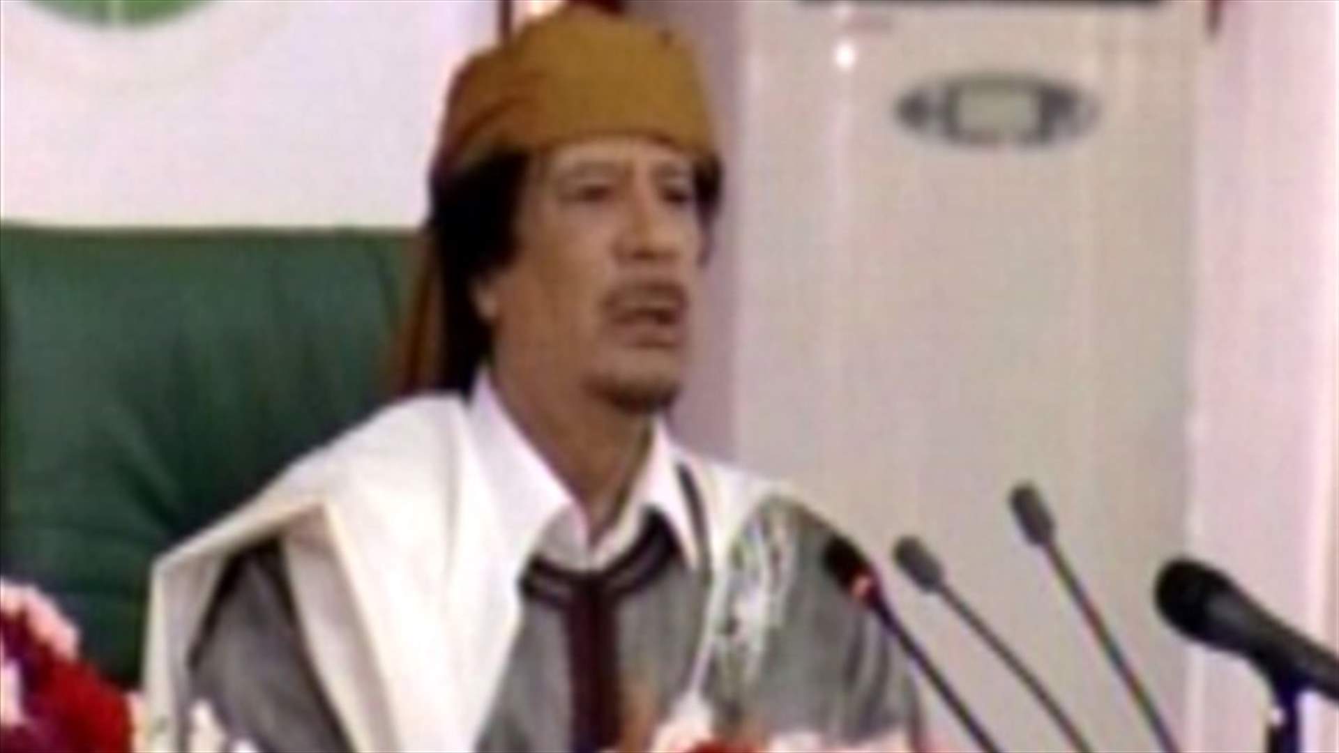 القذافي يدعو أئمة المساجد الى تحريض الشباب على القتال ضد الثوار