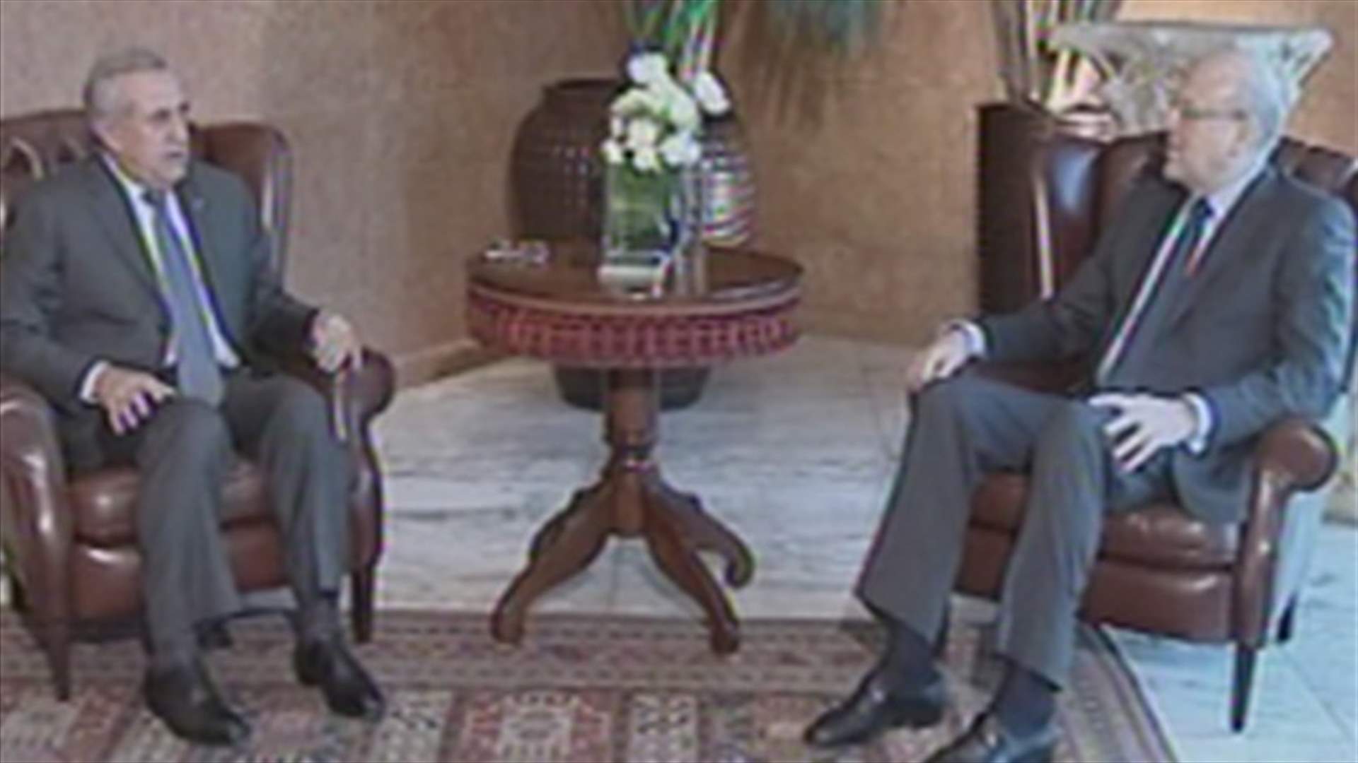 سليمان : الخلاص بالحوار لترسيخ السلام بين الشعوب