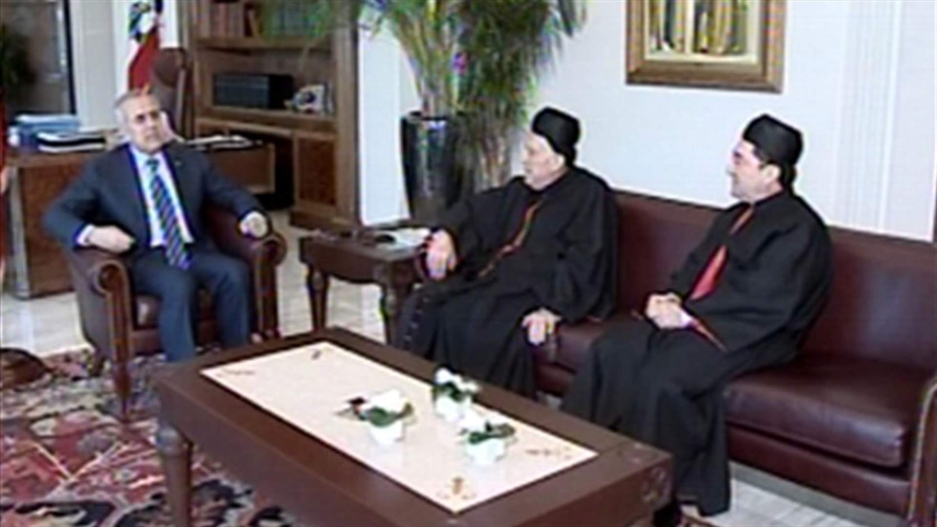 سليمان يدعو لمحاسبة كل من يسعى للمس بالمؤسسة العسكرية