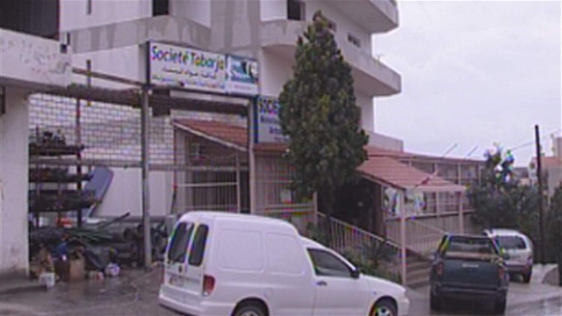 سرقة من نوع جديد... ومنفذ العملية لم يأبه بعدسات الكاميرات