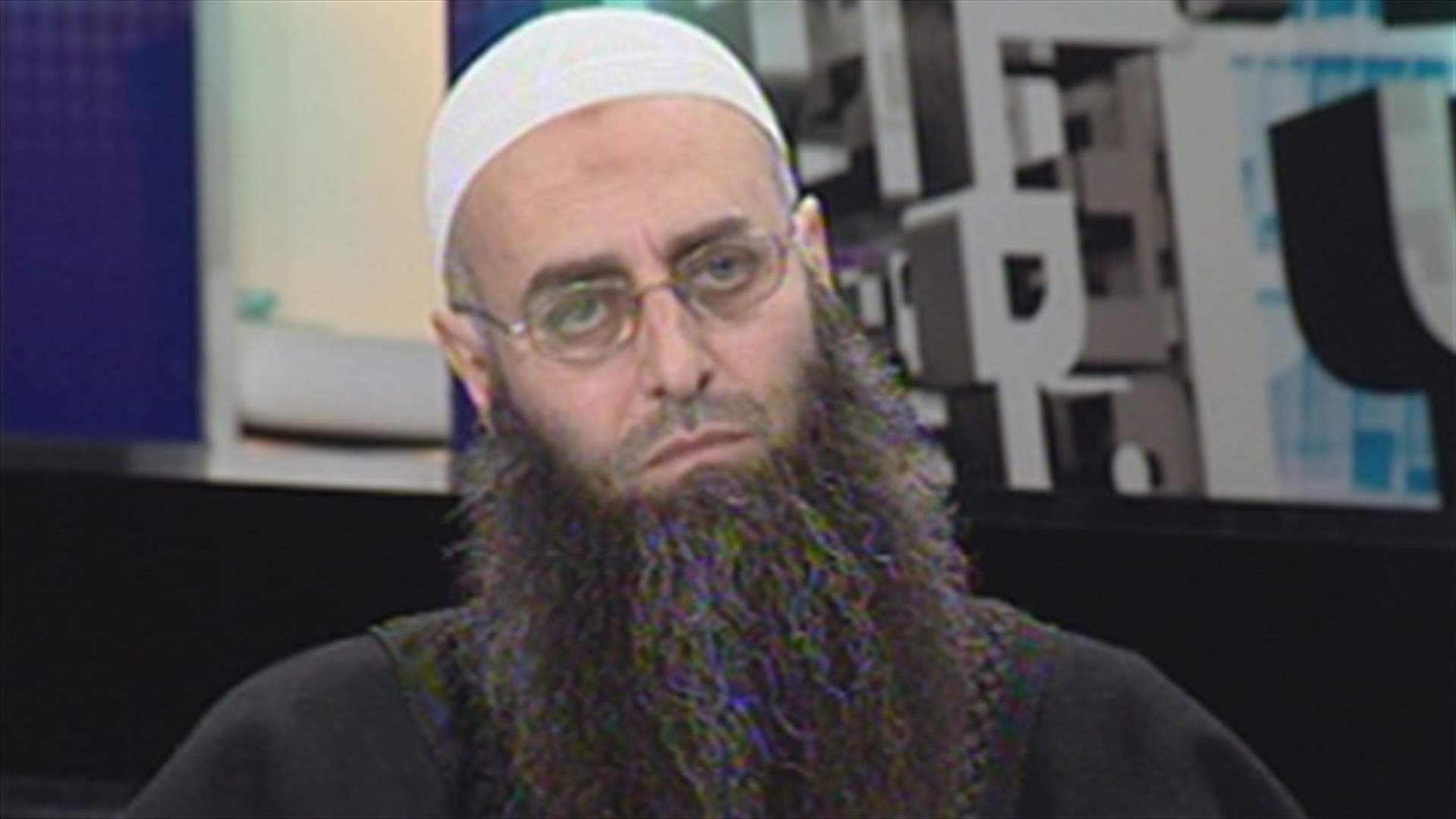 الشيخ الاسير للـ"ال.بي.سي": أرفض التسلح والجيش خط أحمر
