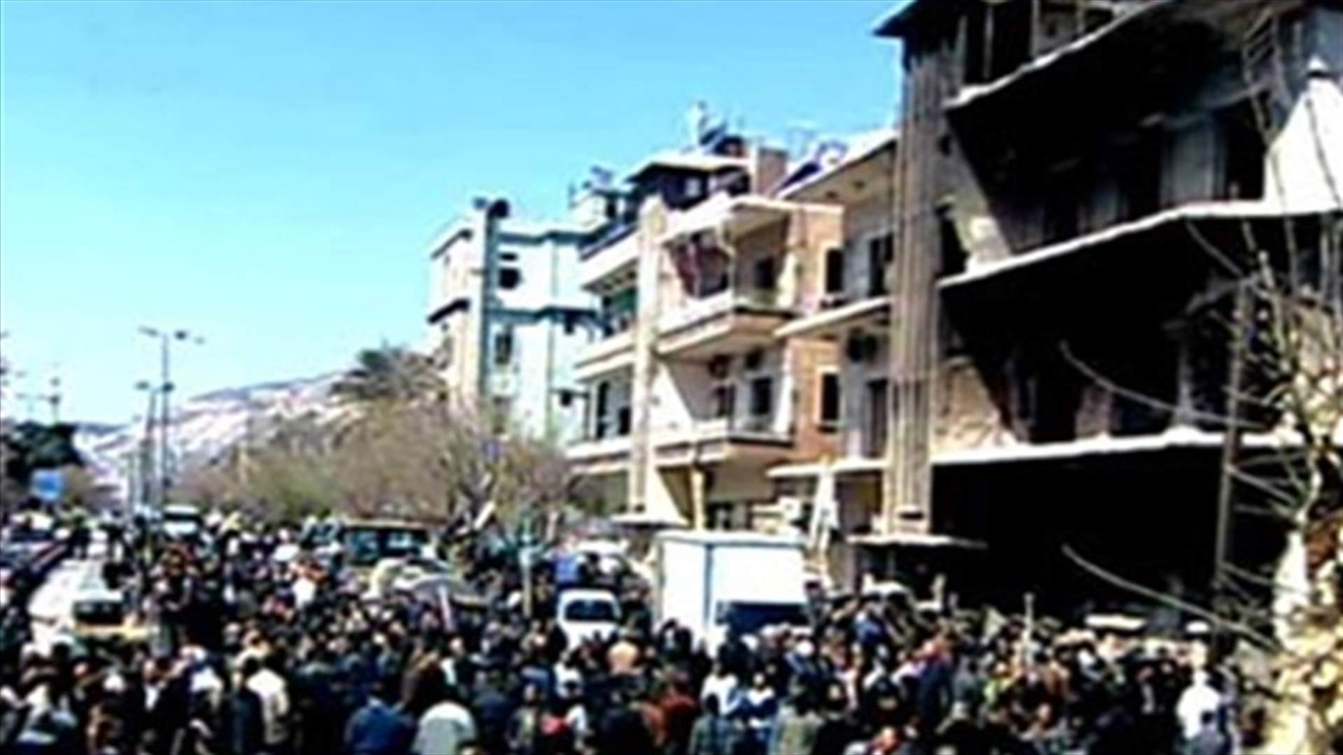 Car bomb hits Aleppo; police crush Damascus march