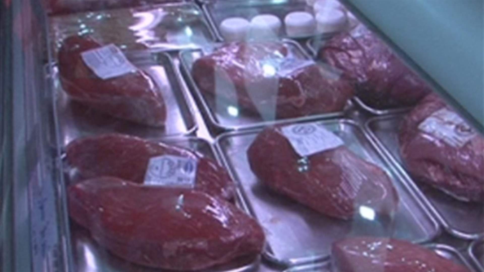 Authorities raid rotten meat warehouse once again while old candy burns in Bekaa