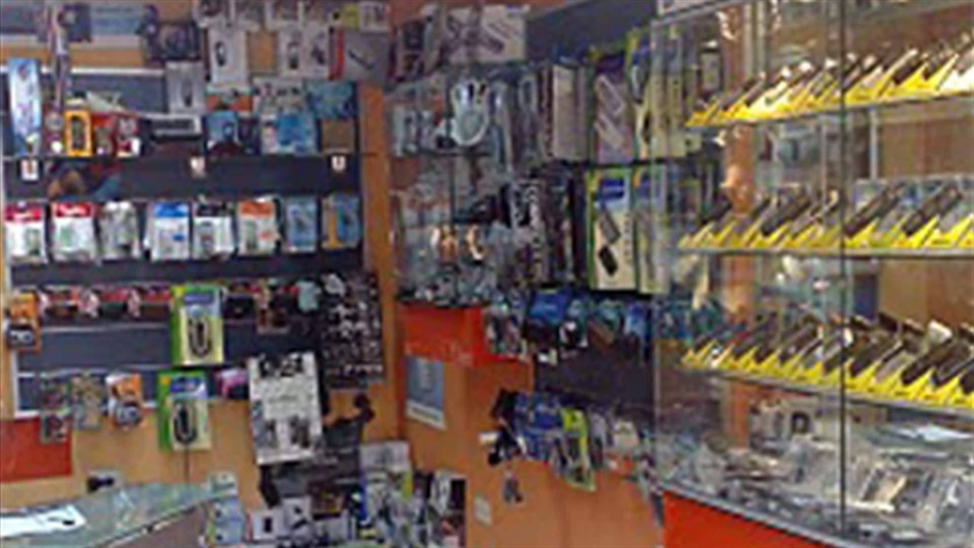 Two cell phone stores fall victim to robberies 