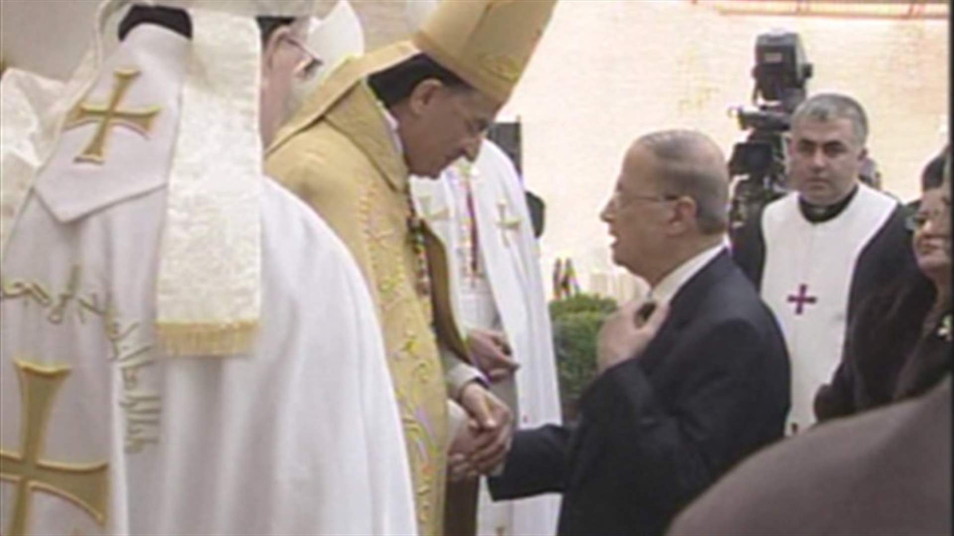 Rai-Aoun closed door meeting in Bkerke 
