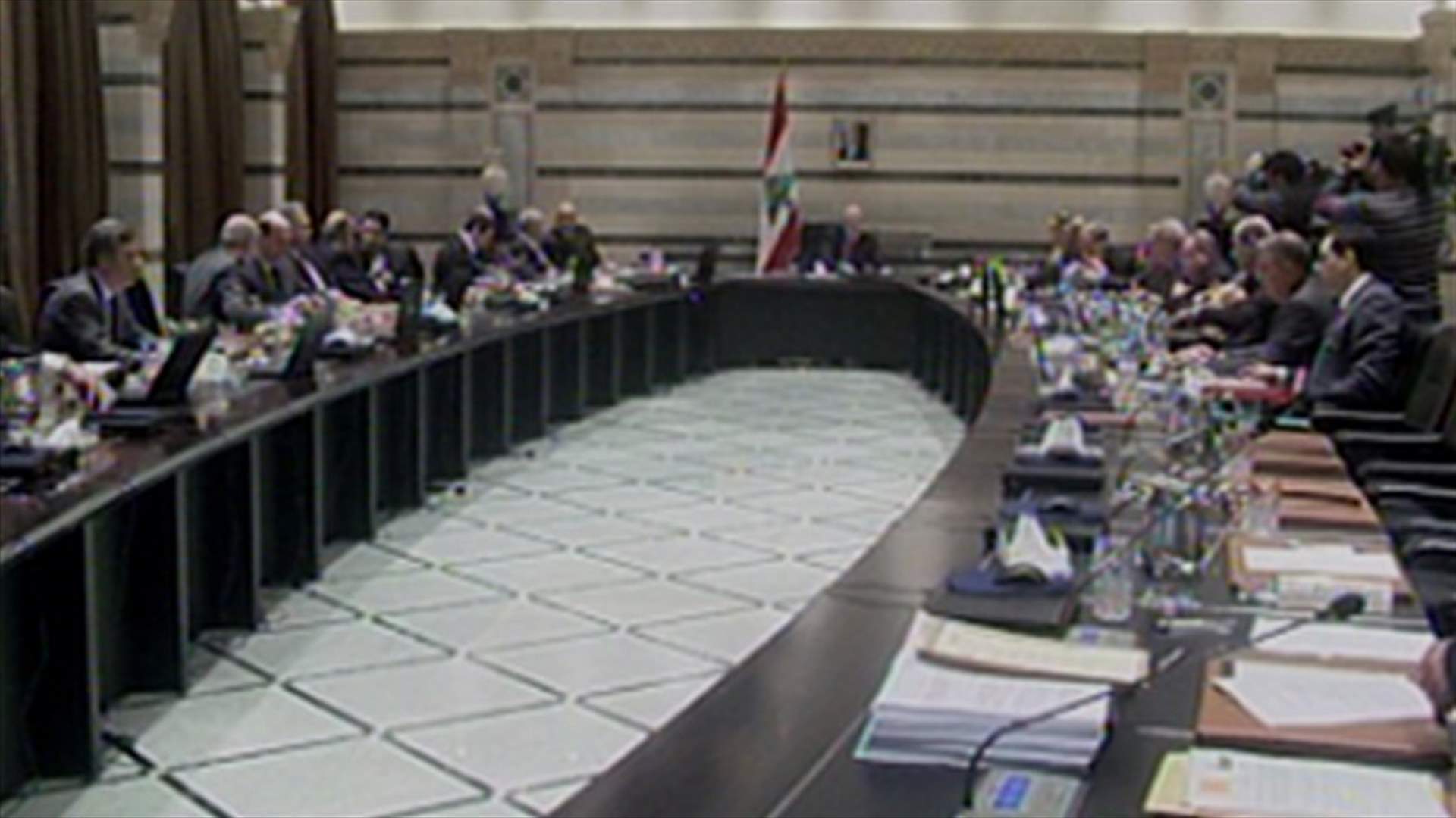 اقرار بند التوتر العالي بالمنصورية وسجال بين شربل وفتوش