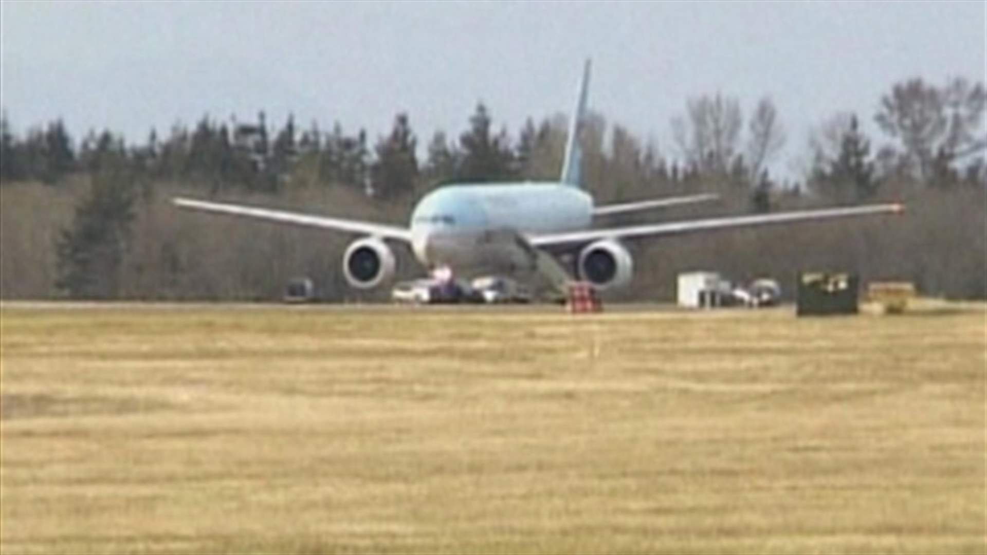 Korean Airlines jetliner lands after bomb threat