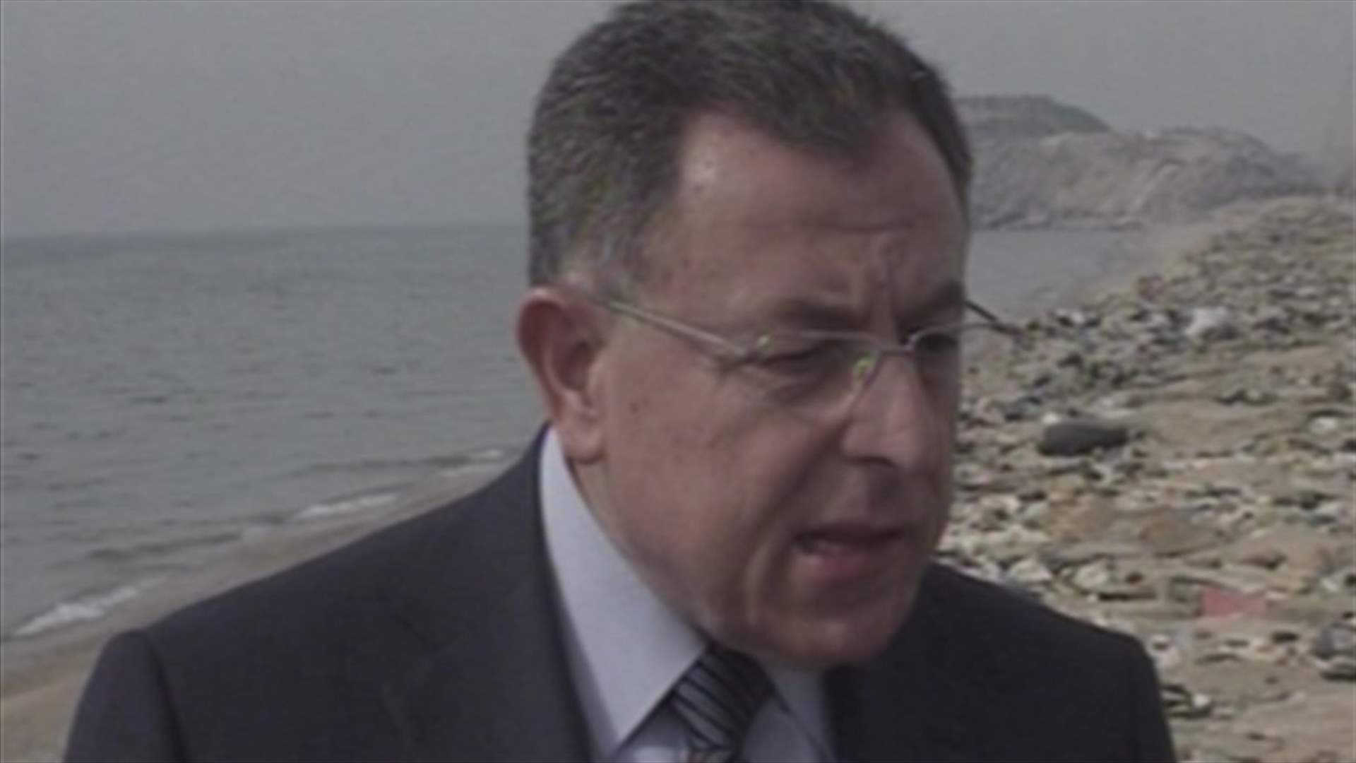 Siniora: Raising 8.9 trillion issue aims at foiling 2012 budget approval