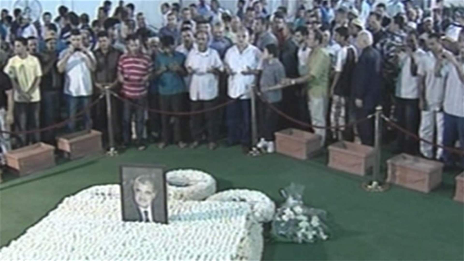 شخصيات أمت ضريح الحريري في عيد الفطر