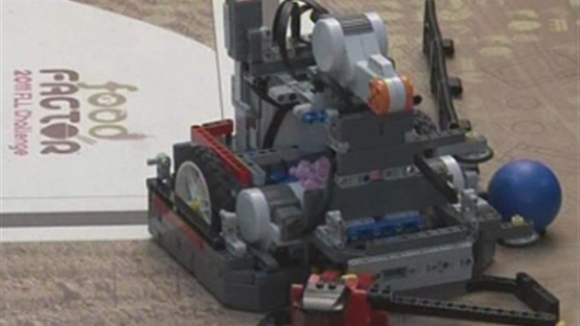 Lebanese students design a robot equipped to transport goods 