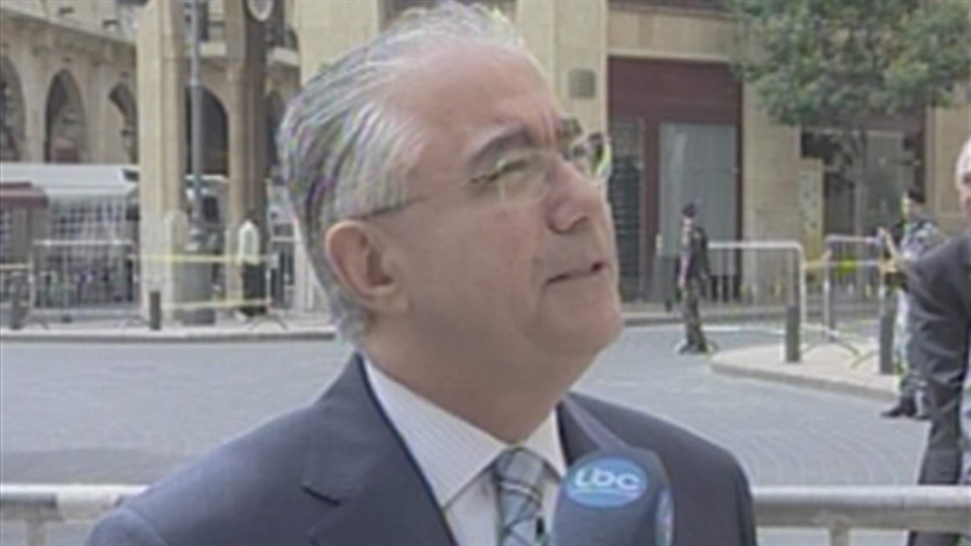Houri ties cabinet collapse with Syrian regime fall 