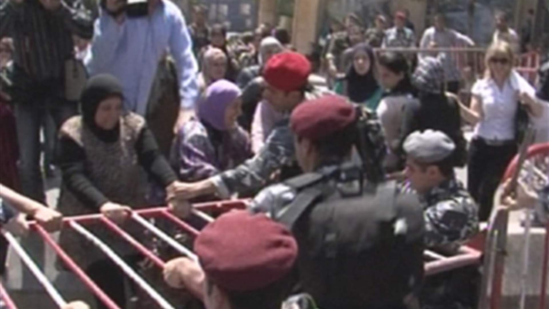 Contracted teachers stage sit-in at Grand Serail