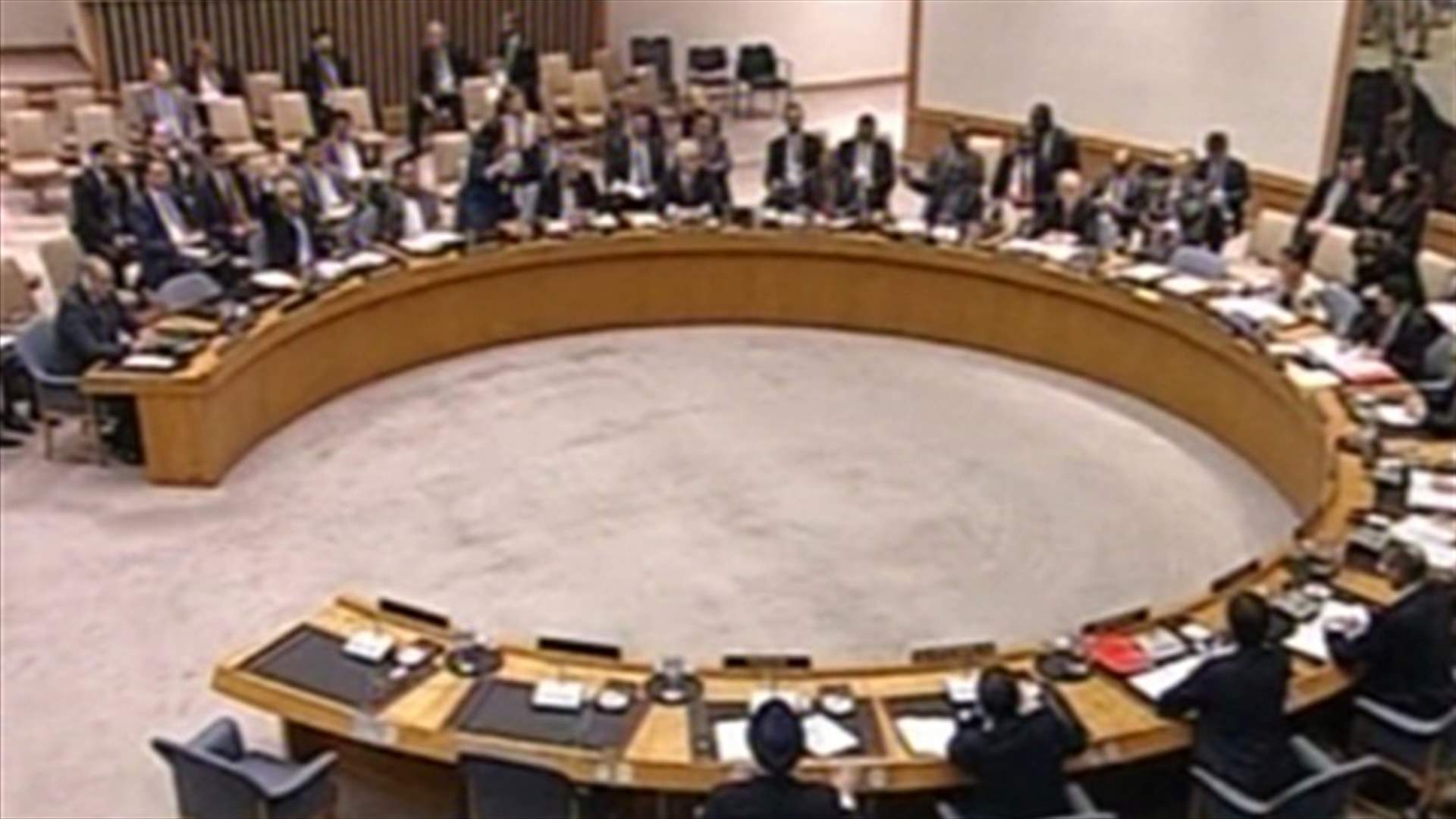 UN council approves up to 300 Syria truce monitors
