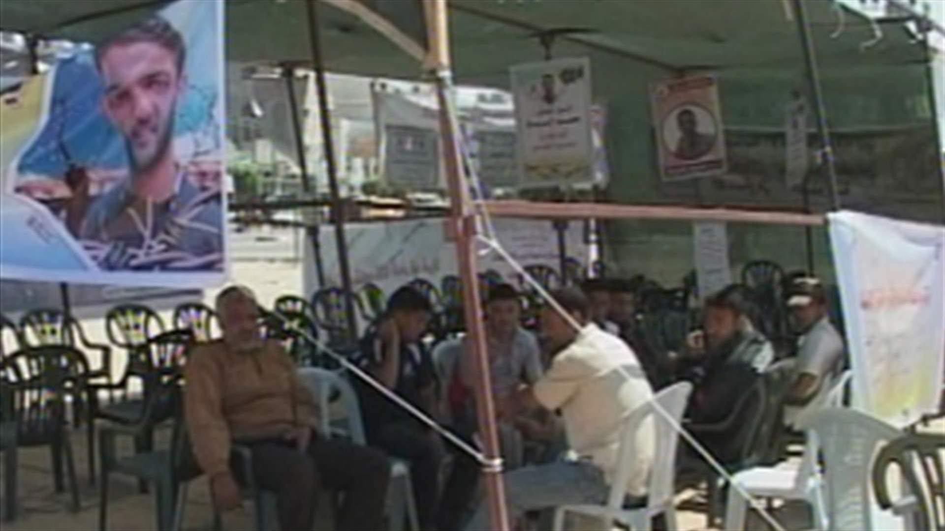 كيف يتفاعل أهالي غزة مع اضراب الاسرى بالسجون الاسرائيلية ؟