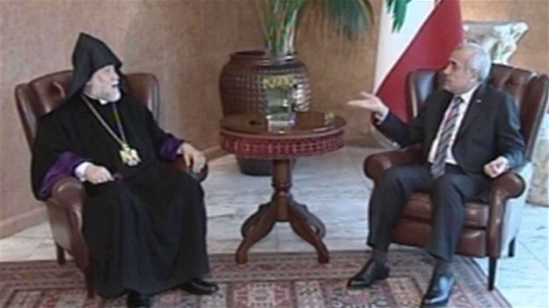 سليمان يأمل بتكثيف العمل النيابي والحكومي