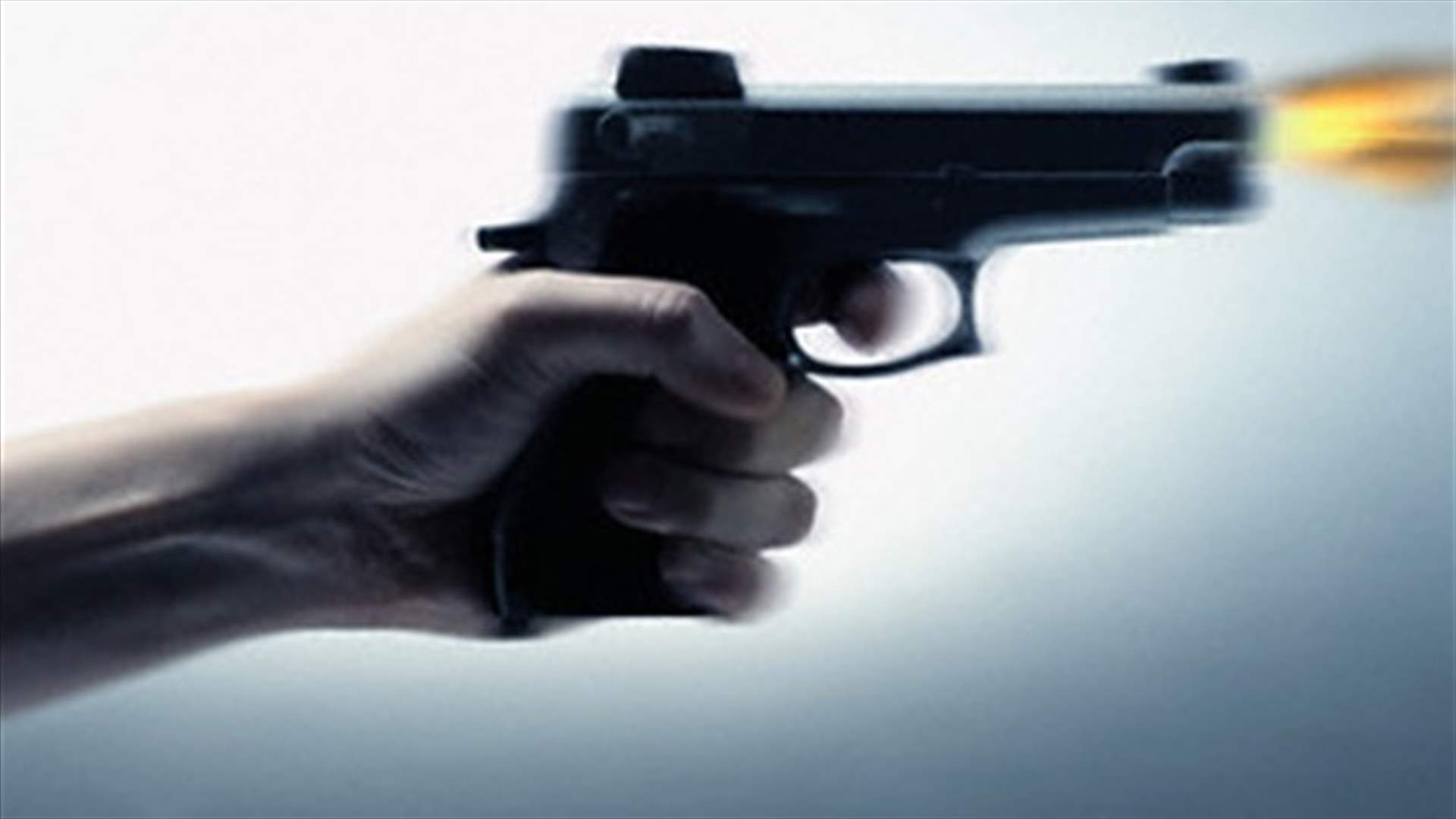 Son shoots his father at a wedding ceremony in Saadnayel 