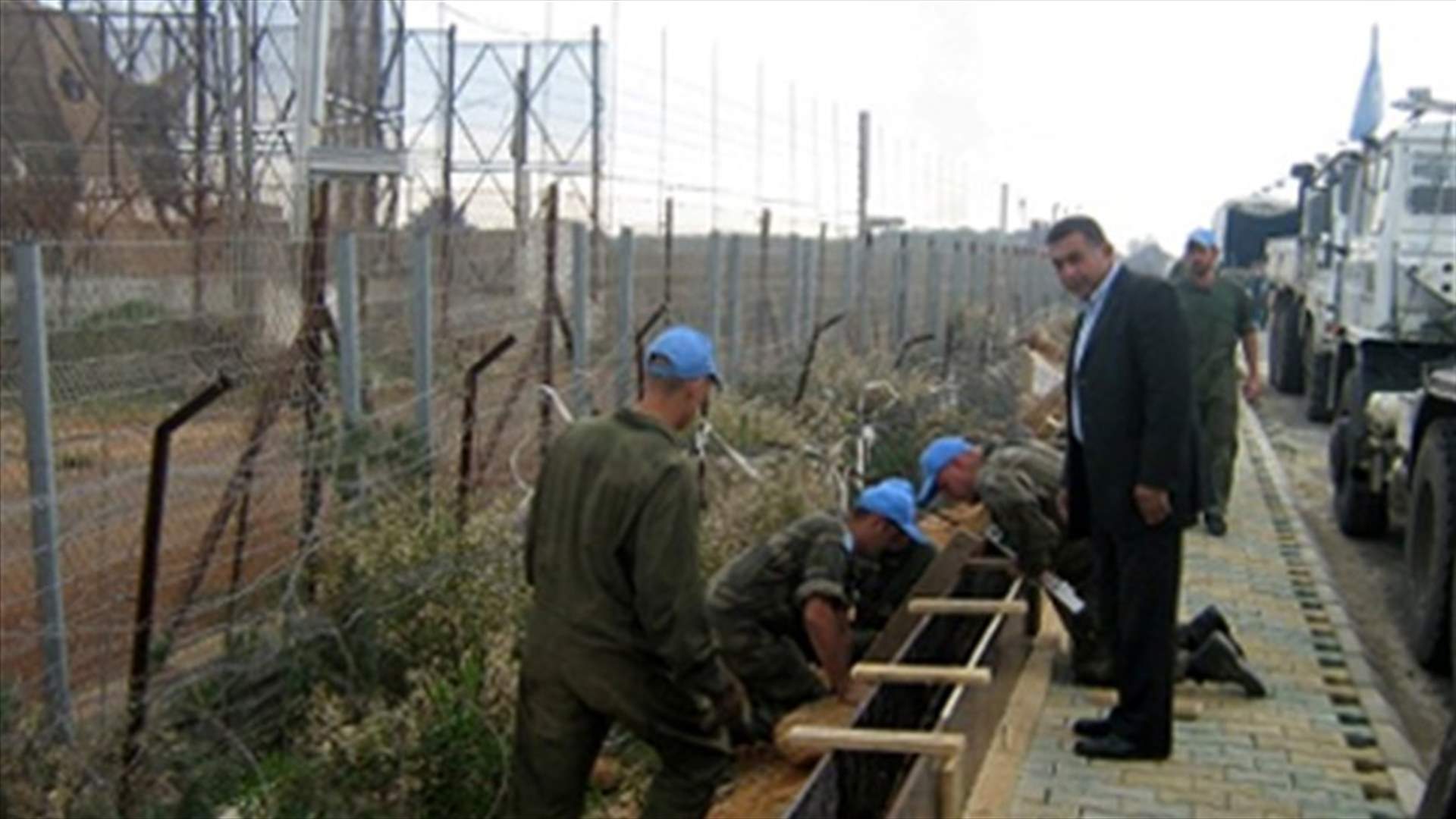 Israeli army violates Blue Line as it builds border wall