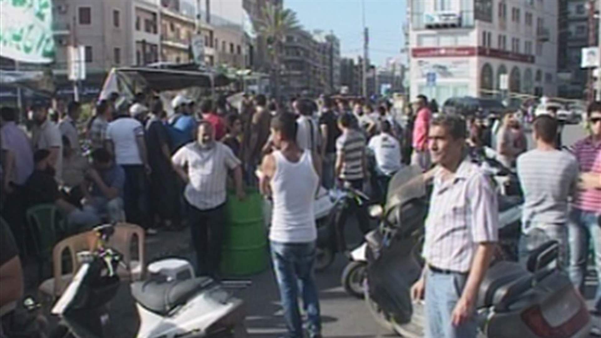جريحان باحتجاجات طرابلس وفعاليات المدينة تكثف اجتماعاتها لضبط الوضع