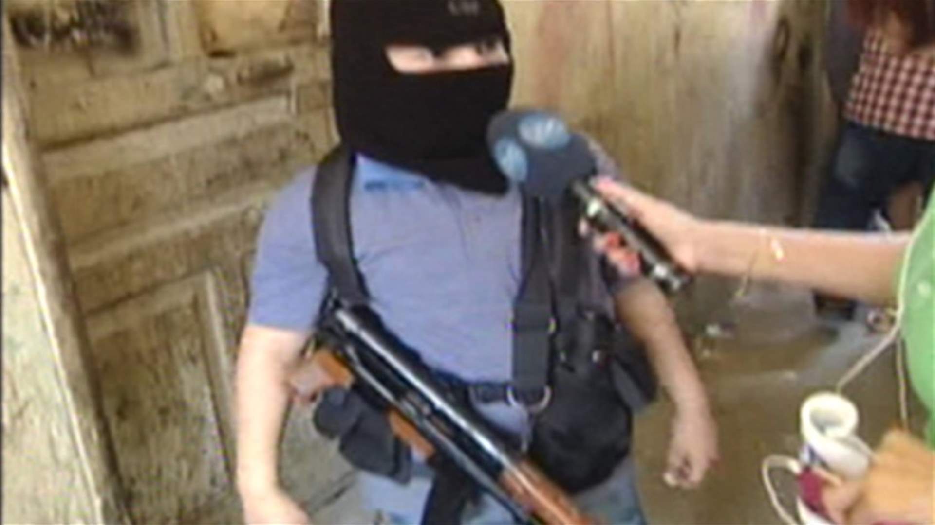 Gun-toting 10-year-olds open fire in Bab el Tebbaneh 