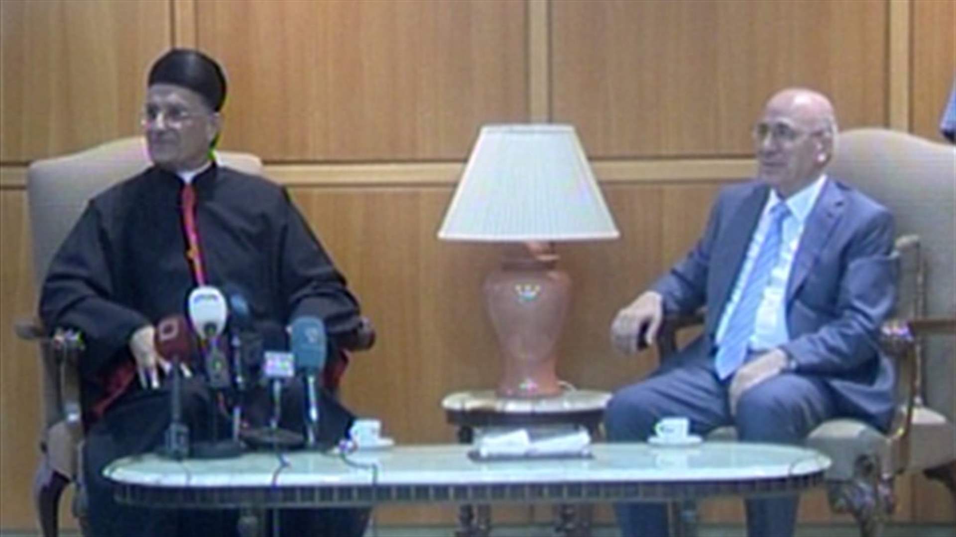  الراعي قبيل مغادرته لفرنسا: لا أحد يستطيع انتهاك حرمة الجيش