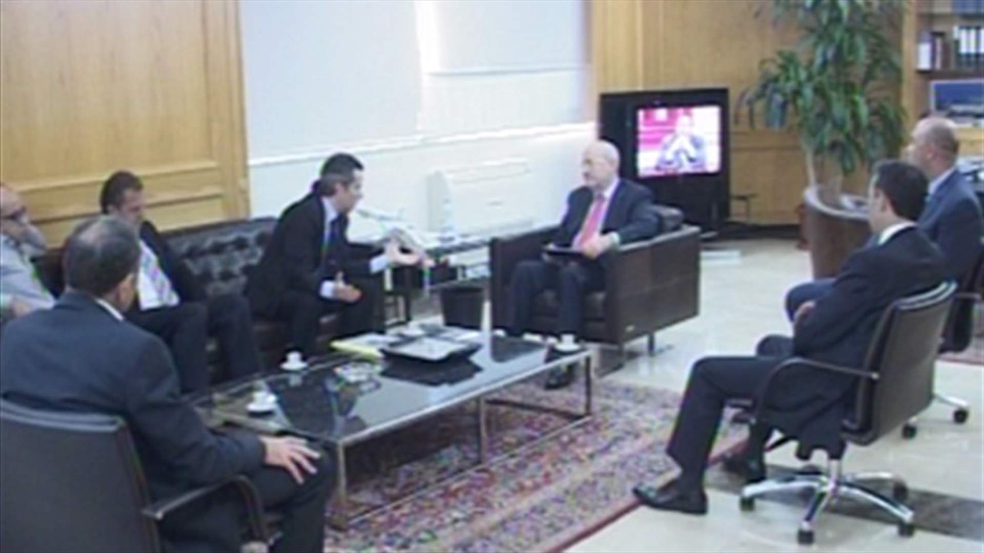 وفد نقابة أصحاب الشركات واللوحات الإعلانية عند العريضي والصفدي