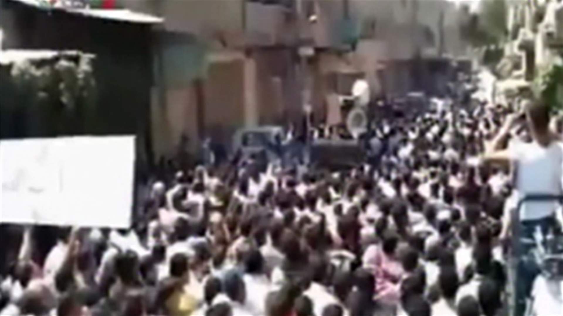 مقتل 12 شخصاً خلال عمليات أمنية في عدد من المدن السورية