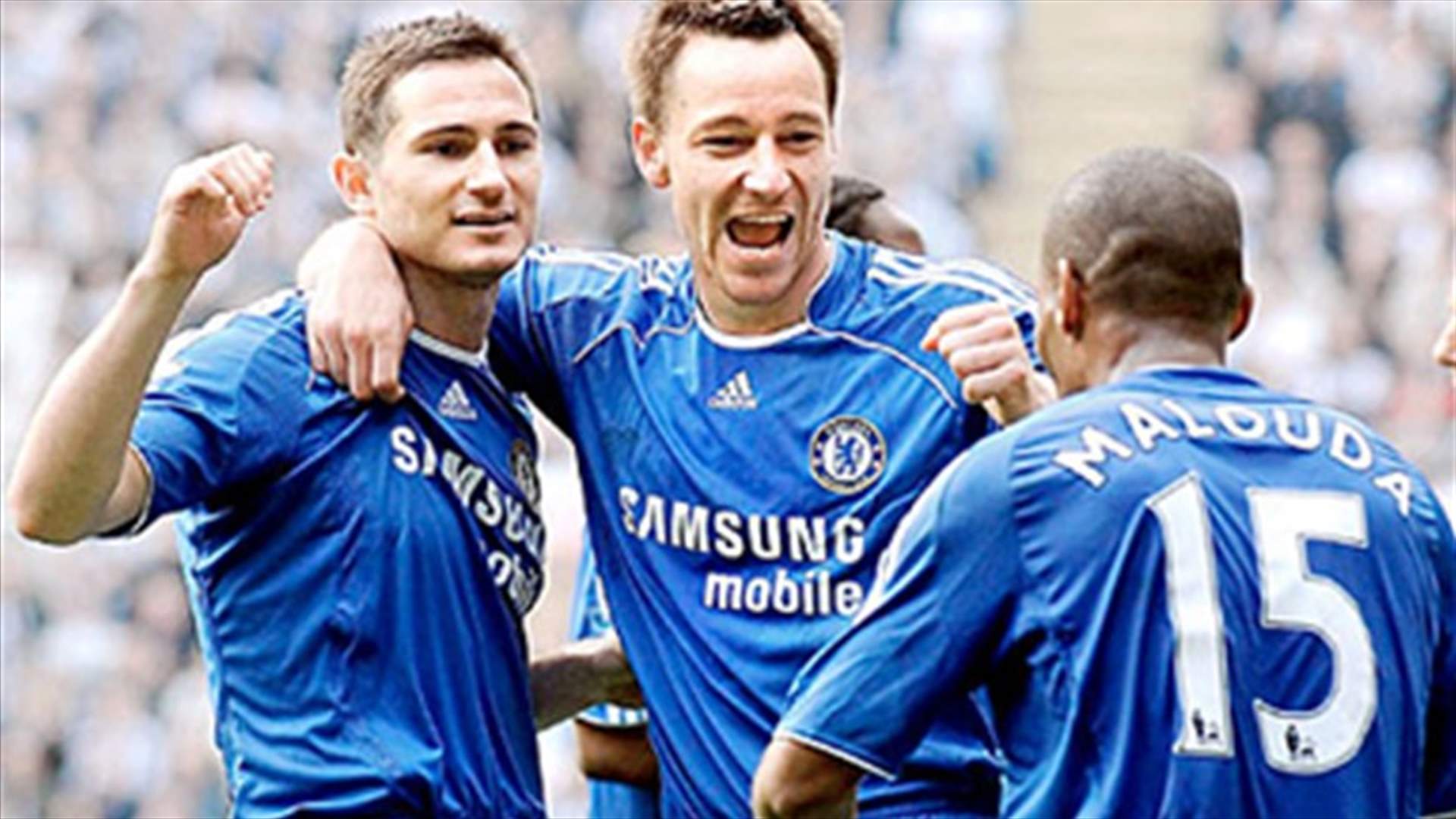 Chelsea fans celebrate win, Bayern supporters upset 