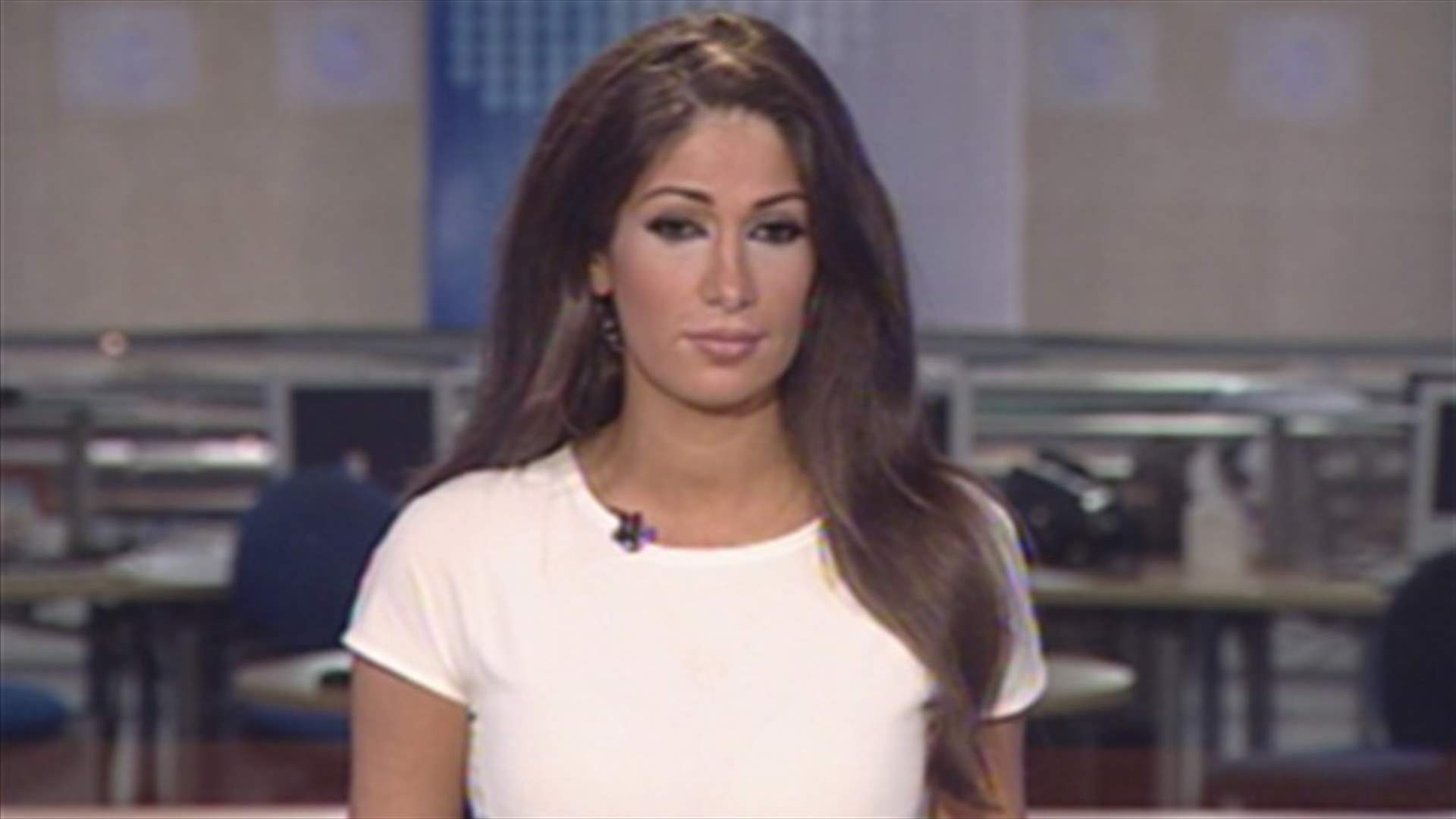 مقدمة النشرة المسائية 05-09-2011