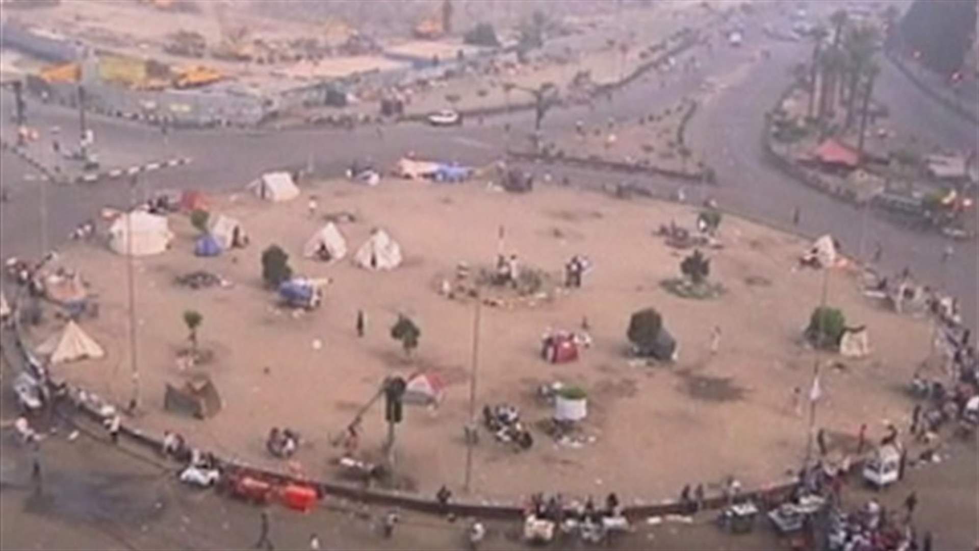 Egyptians head for Tahrir Square to protest Mubarak verdicts