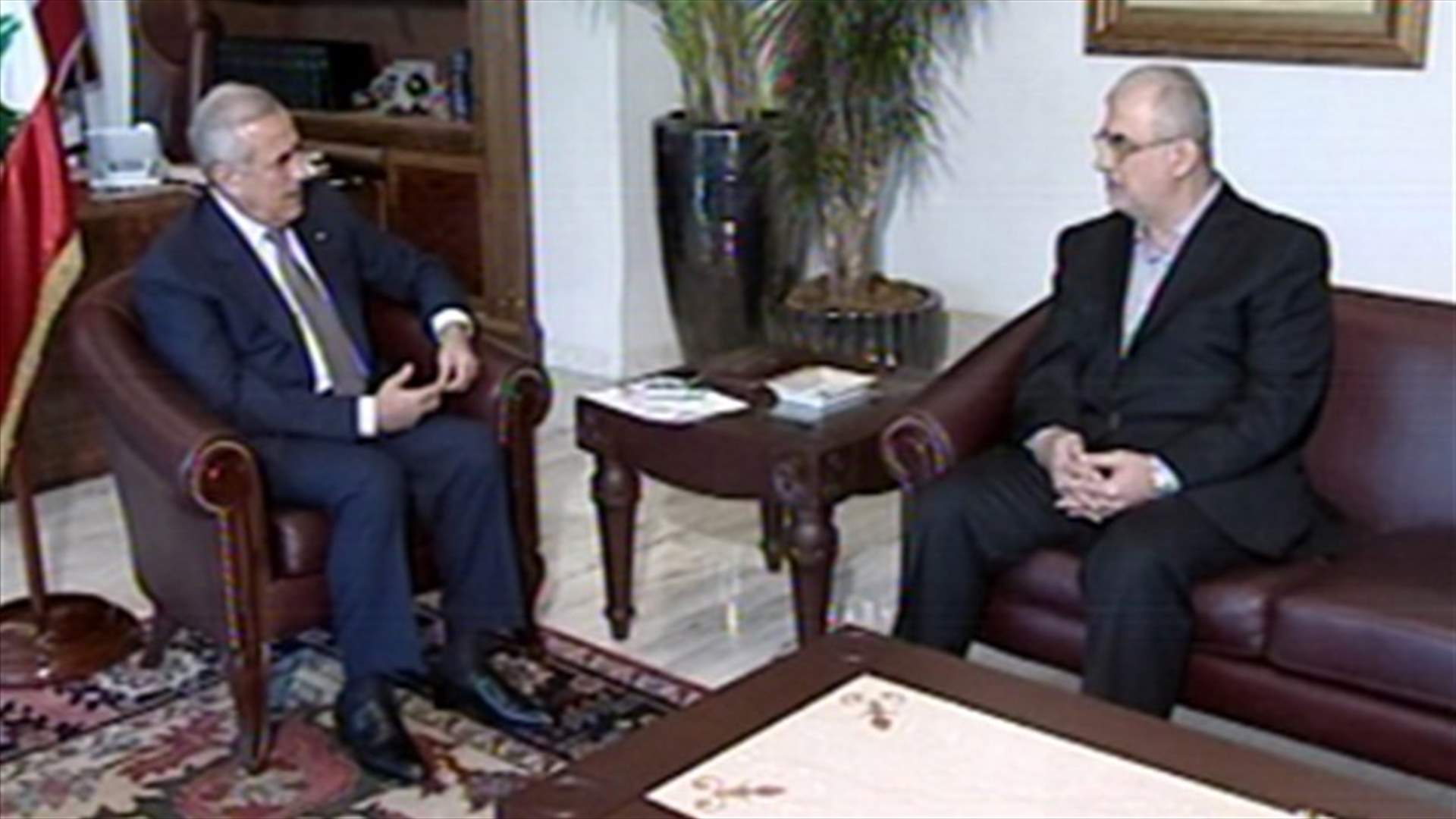 Sleiman, Raad discuss mediations in hostages case