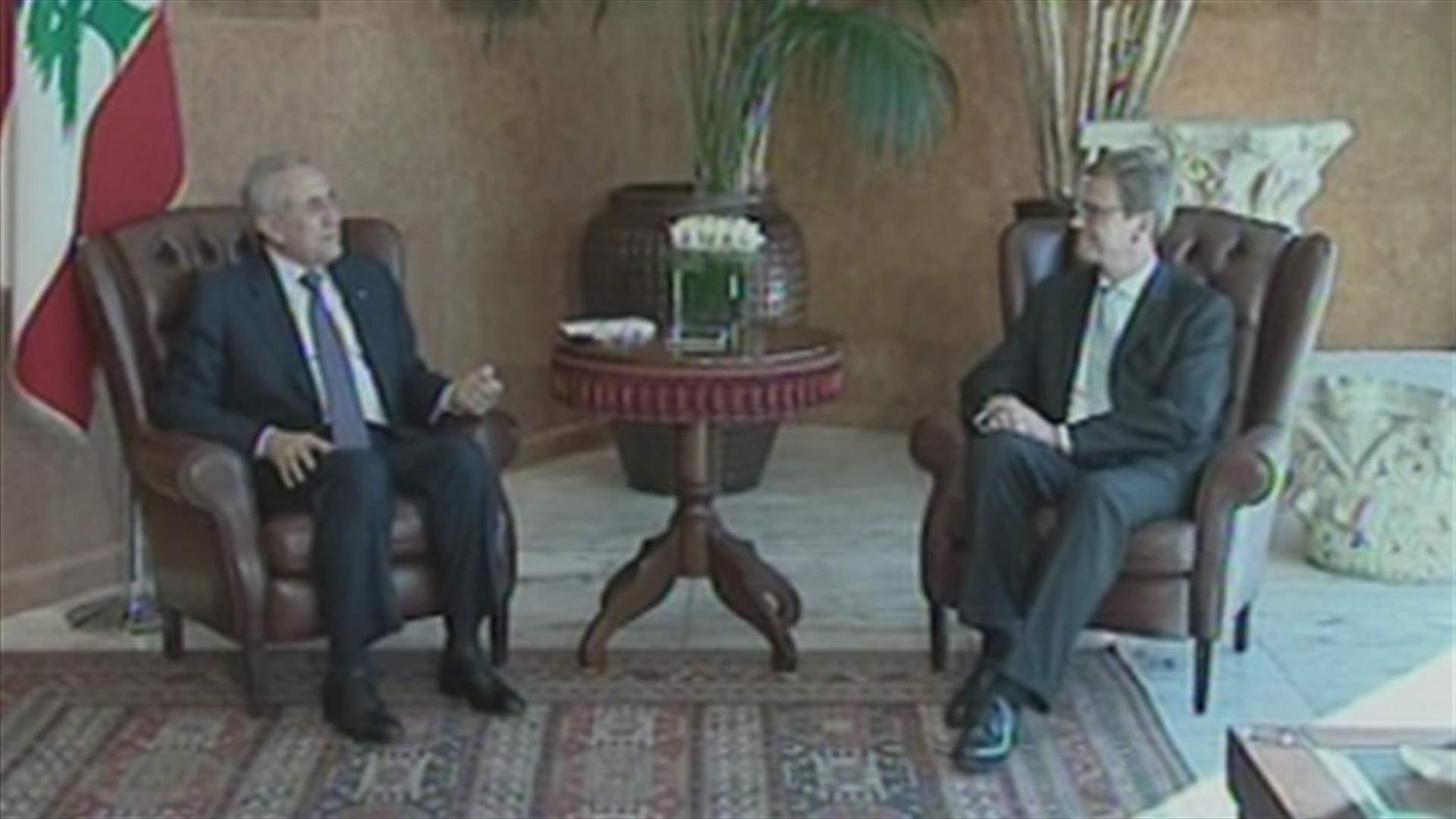 فيسترفيلله يجدد التزام بلاده مساعدة لبنان