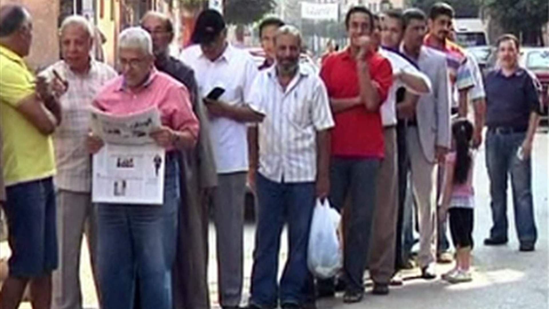 المصريون ينتخبون رئيسا في خضم اعصار سياسي