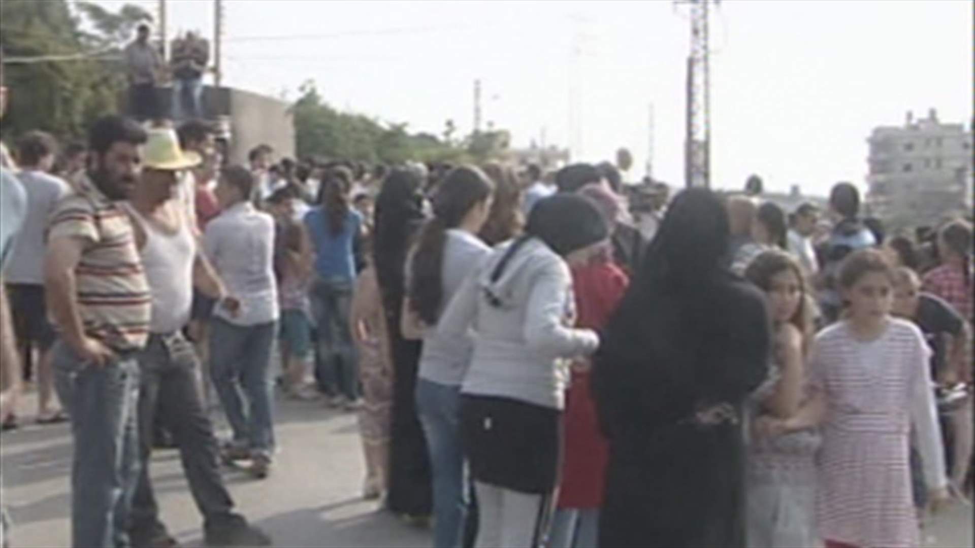 Tripoli residents welcome released Islamists, re-erect protest tent 