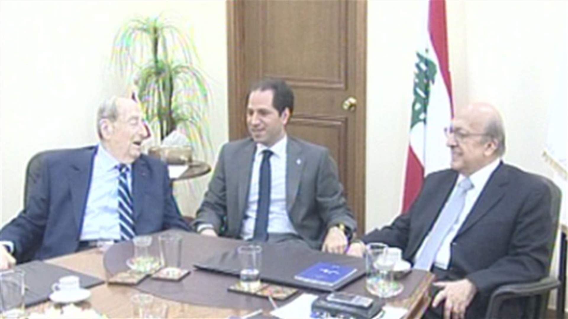الجميل يشدد على ضرورة إقرار قانون تملك الأجانب