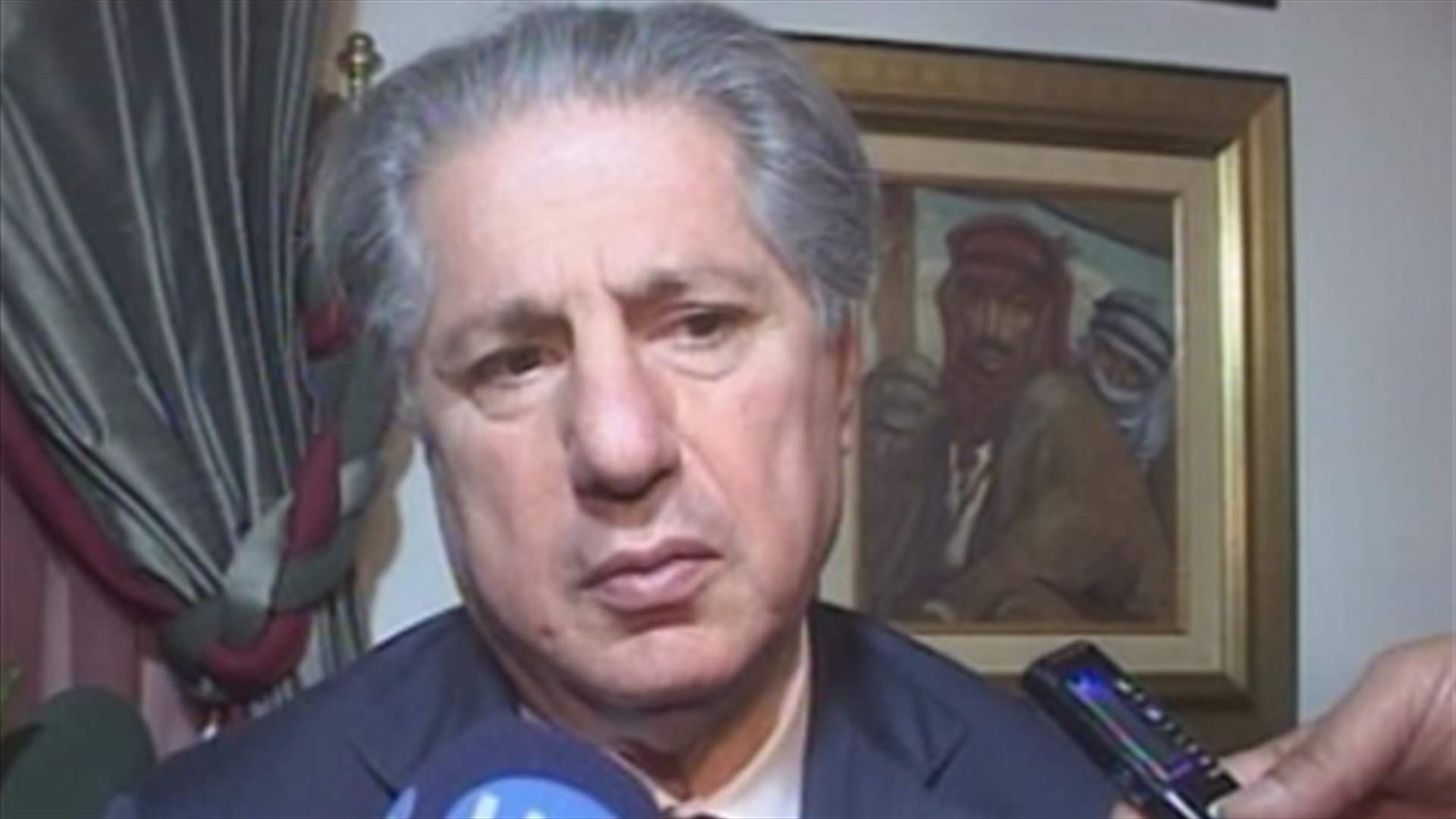 Gemayel for transitional government in Lebanon