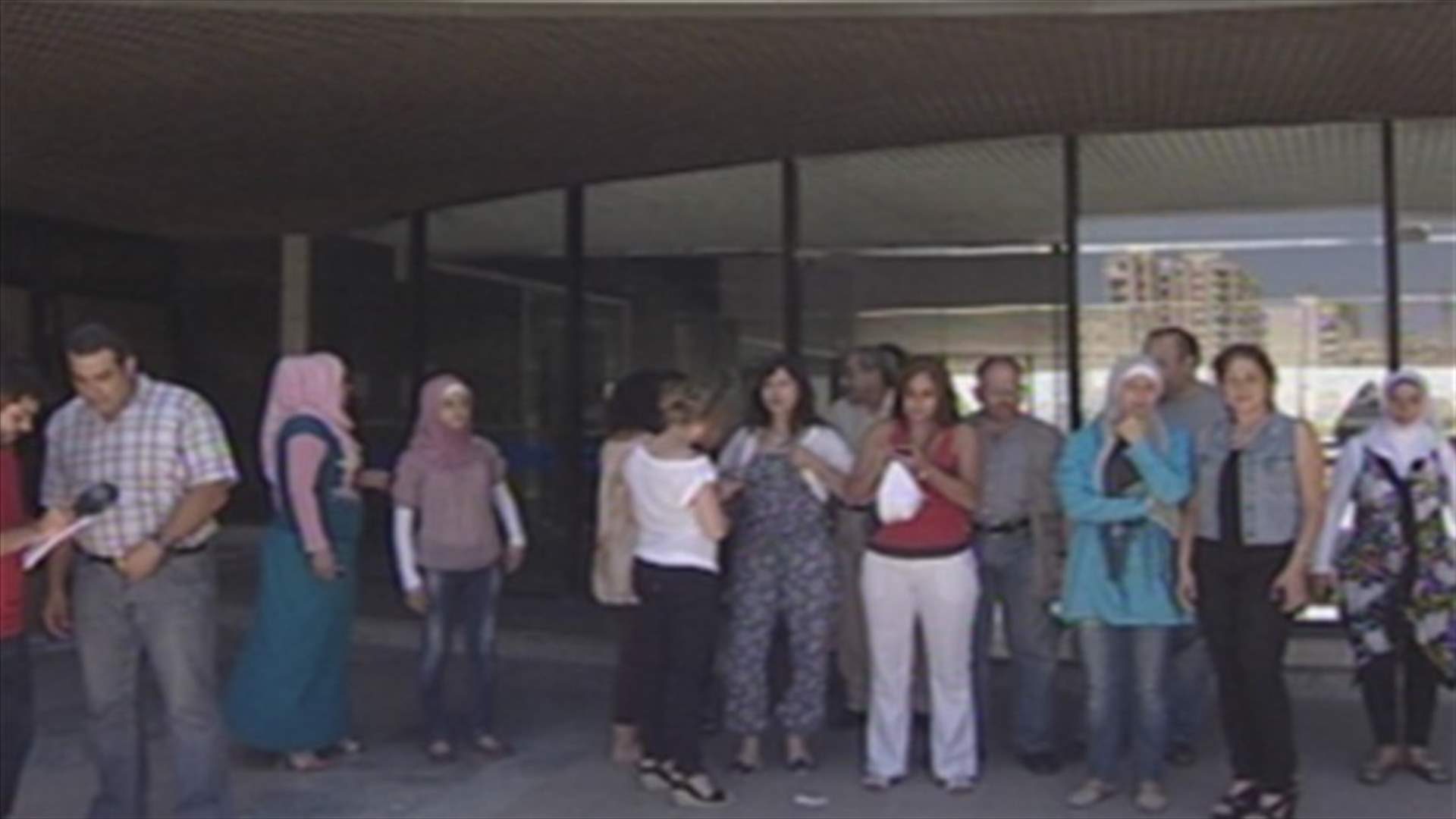 Civil servants protest failure to pass pay scale