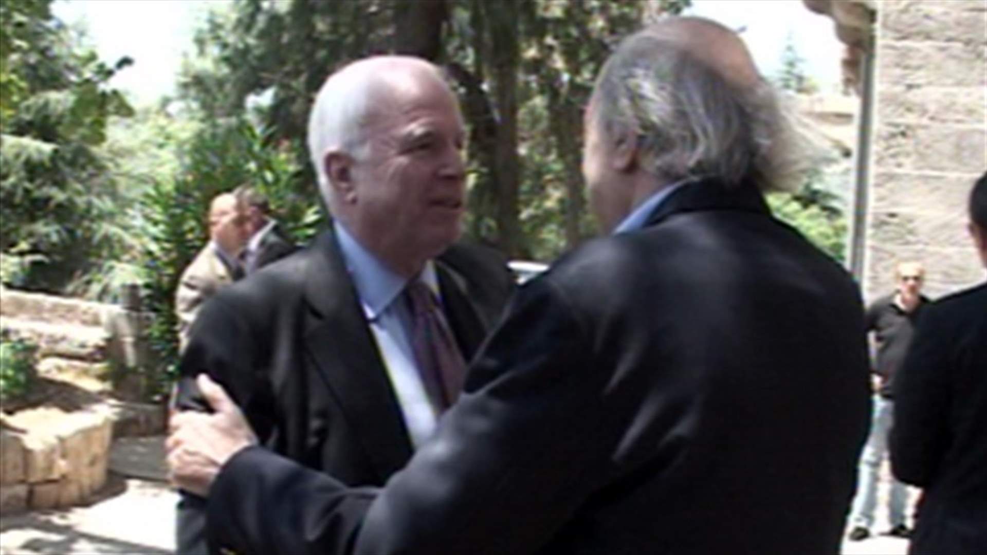 McCain leaves Lebanon, heads for Libya