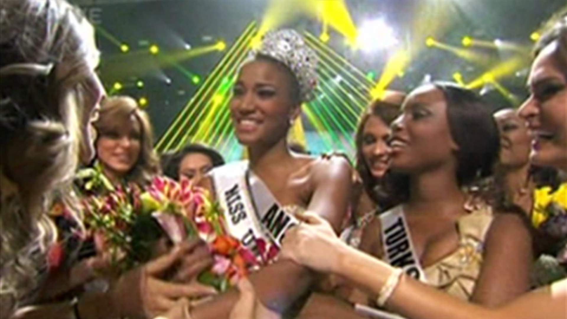 Leila Lopes of Angola is crowned Miss Universe