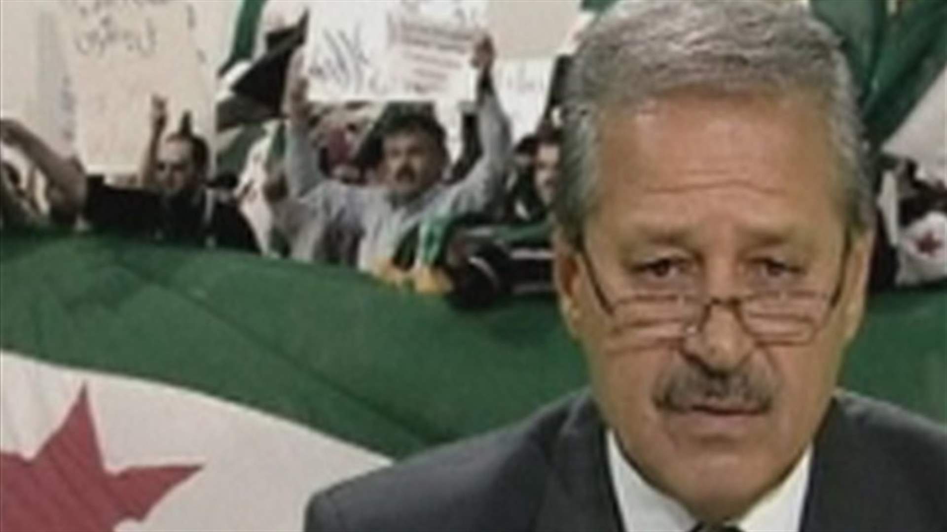 Clashes reach Damascus and defections get to diplomatic corps 