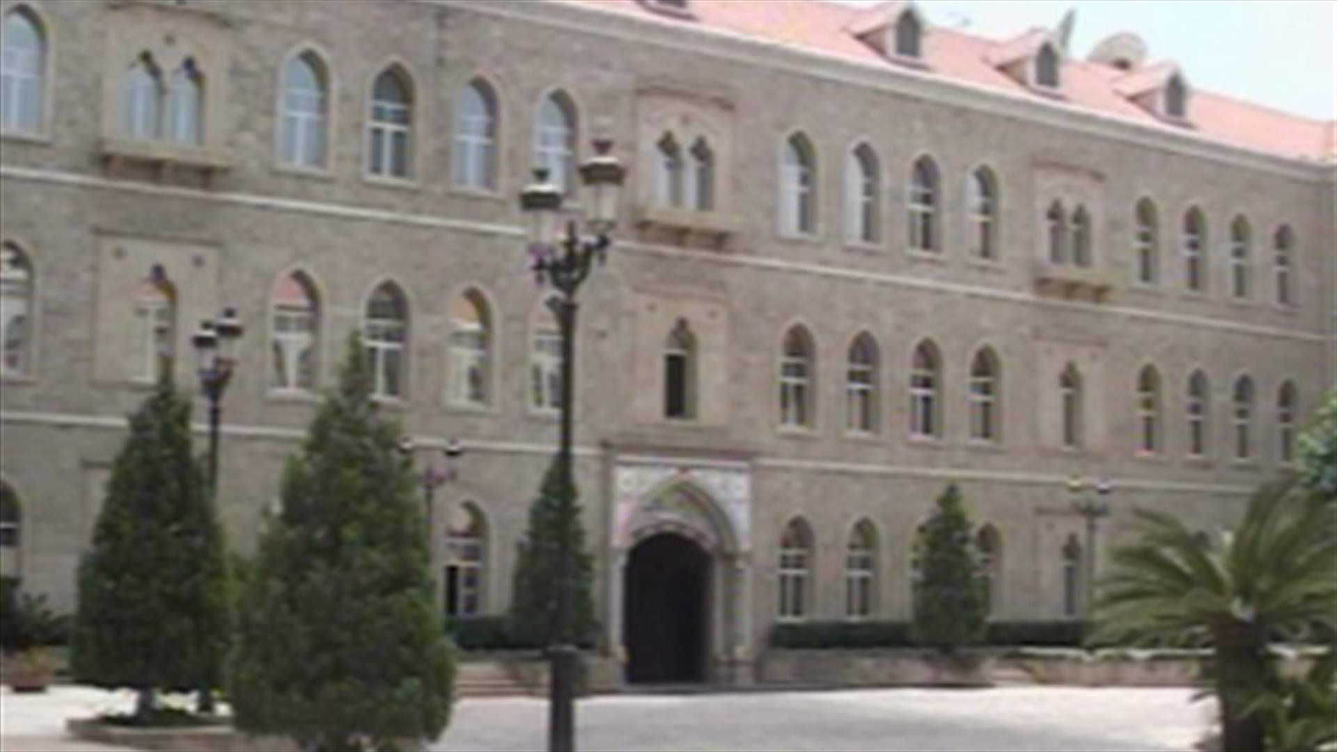 What are the main items of the 2012 draft budget? 