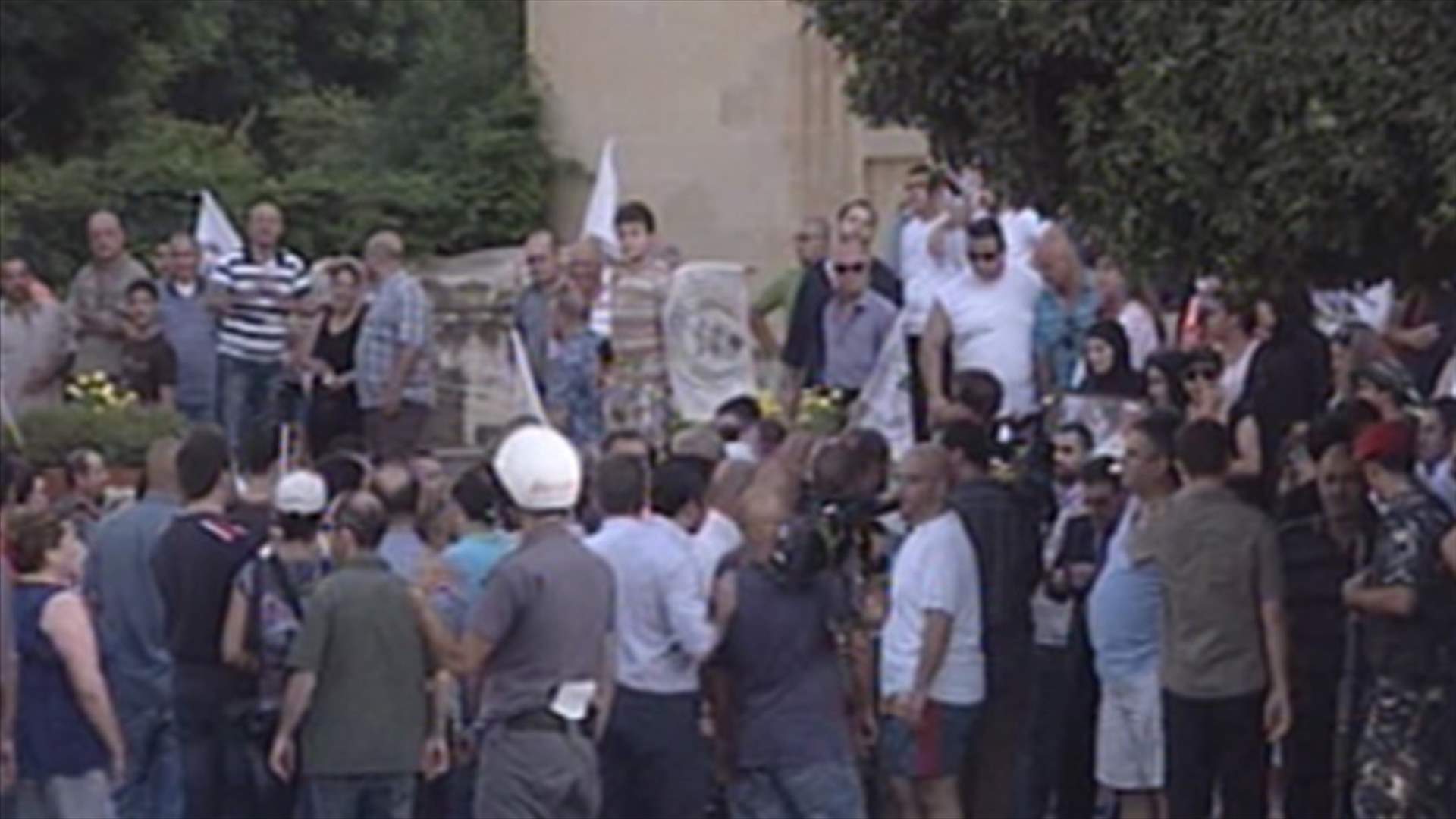 FPM supporters rally in solidarity with Army