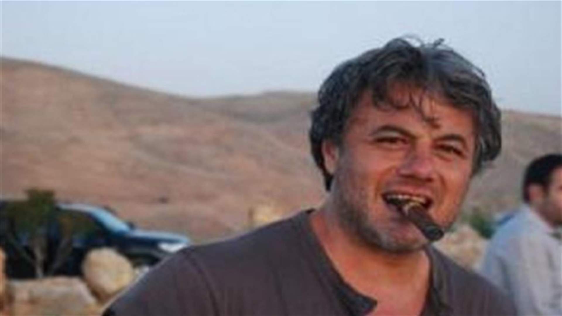 طلاس اجتمع بضبّاط ايرانيين في بيروت ..وانشقاقه كان برضى الاسد