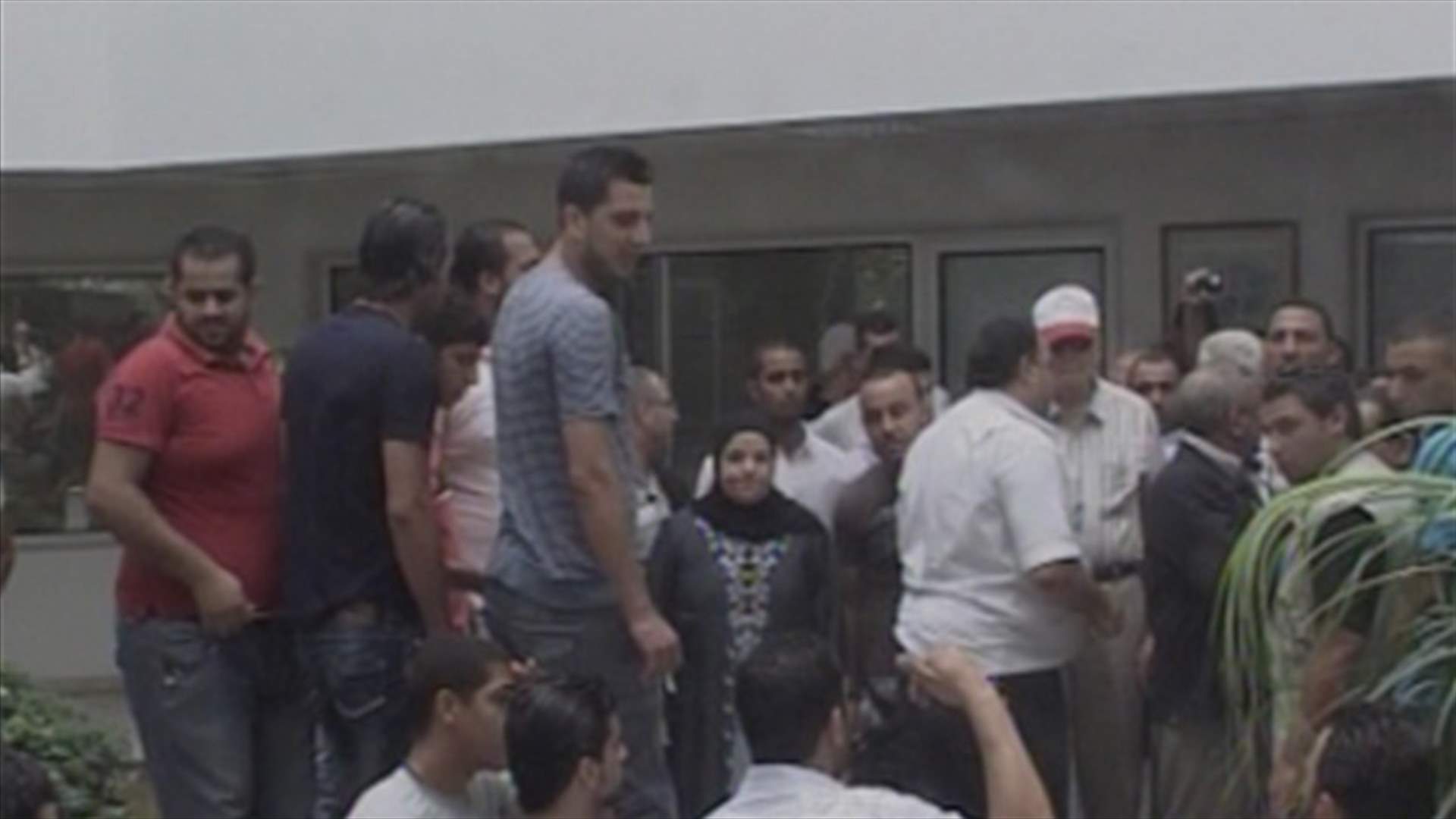 Citizens break in Sidon’s Water Authority building