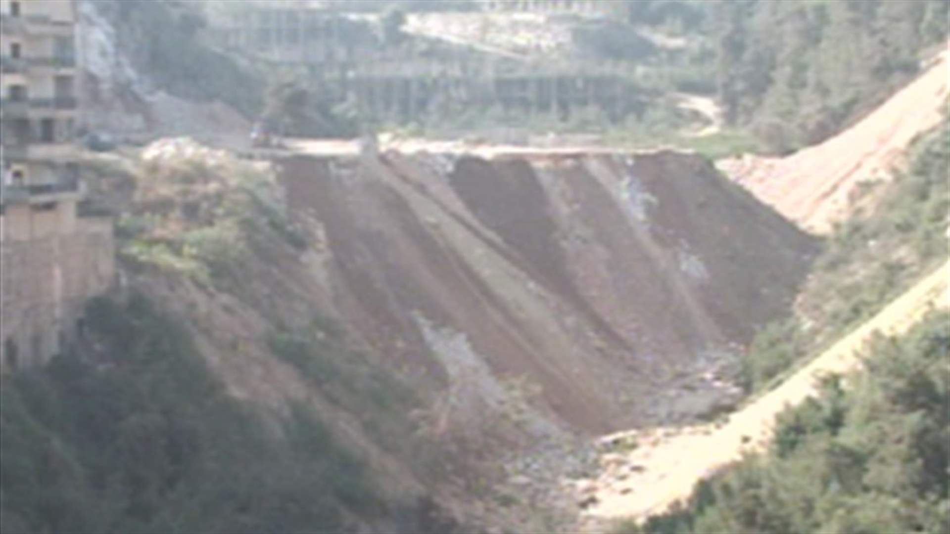 Pollution wave invades Bchamoun town 