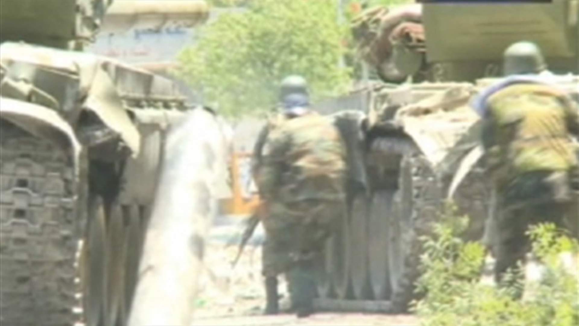 Syrian army overruns Damascus as Turkey deploys missiles on Syria border 