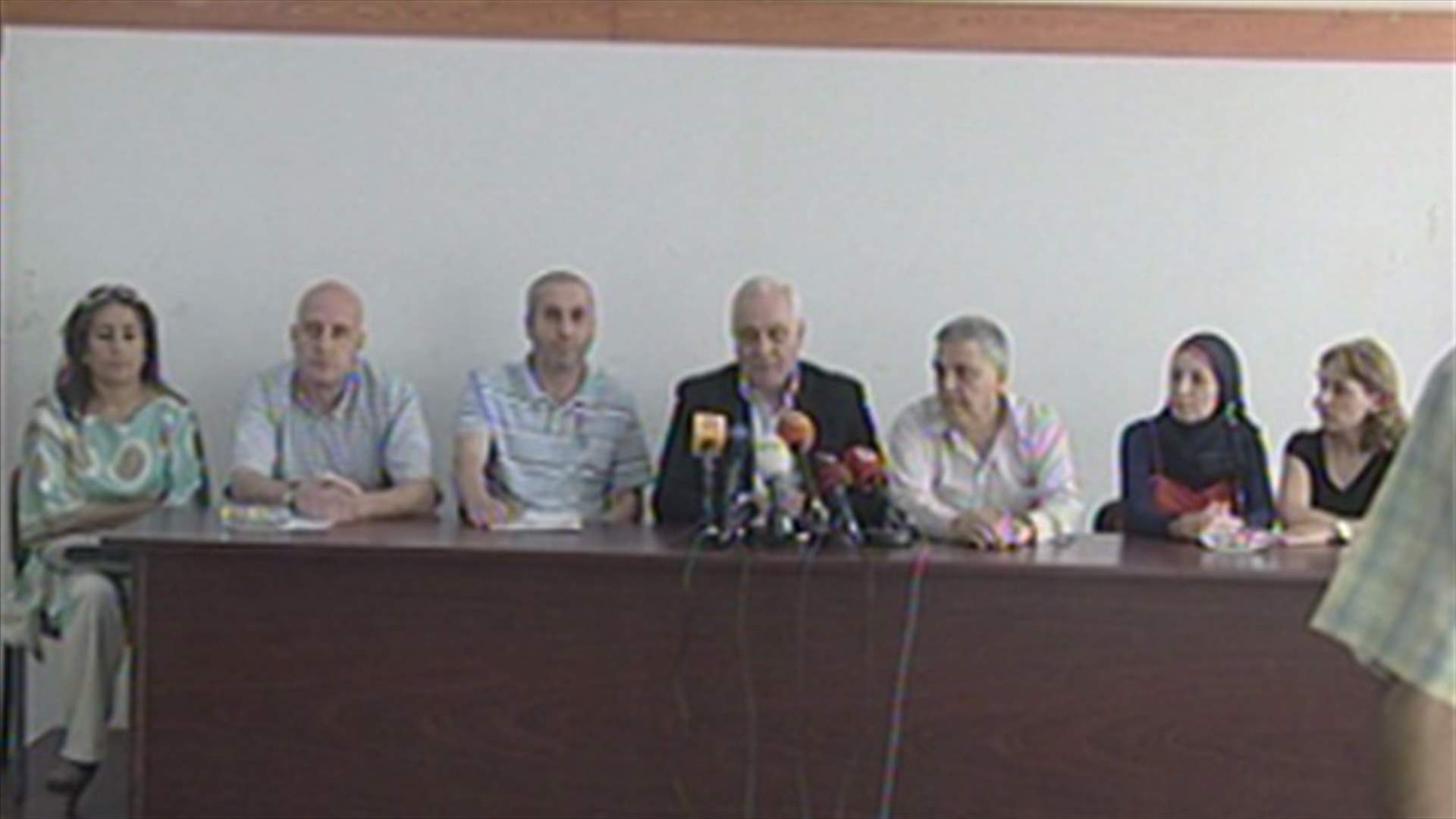 الاساتذة المتعاقدون يطالبون بانصافهم وغصن يؤيد مطالبهم